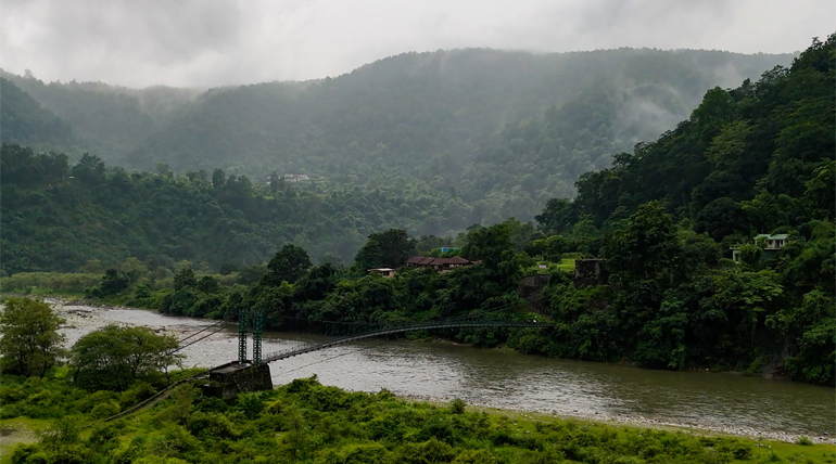 Luxury Riverside Resorts In Jim Corbett
